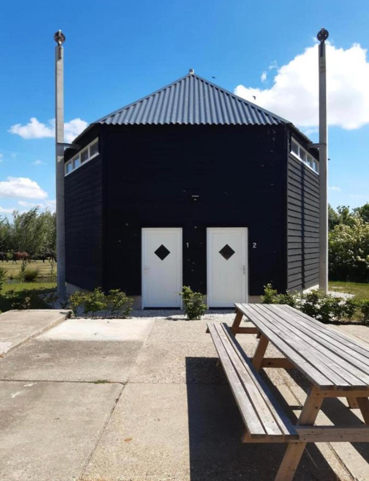 Blossom Barn Lodges Oudewater Buitenkant foto